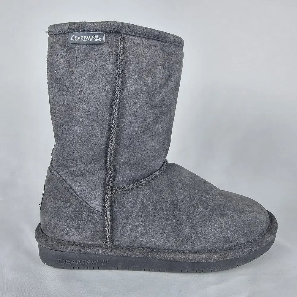 Bearpaw Emma Short Suede Winter Boots Gray Women’s Size 7 Sheepskin Lined